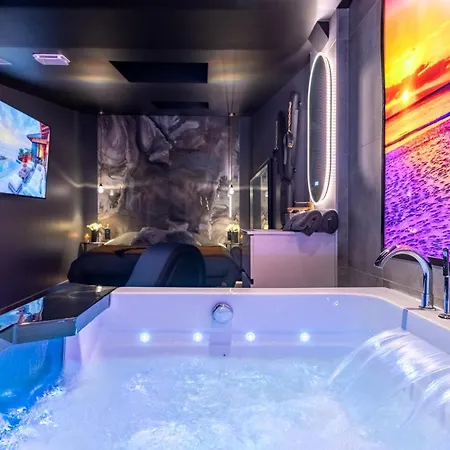 Oulala, Amour, Parking Prive Et Vive La Vie *